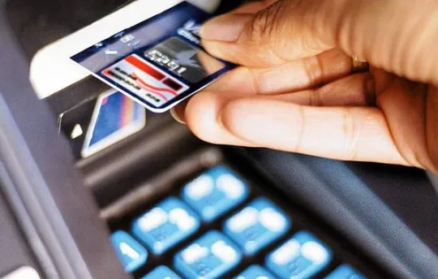 Капитал - Должен ли банк вернуть похищенные средства c карты?