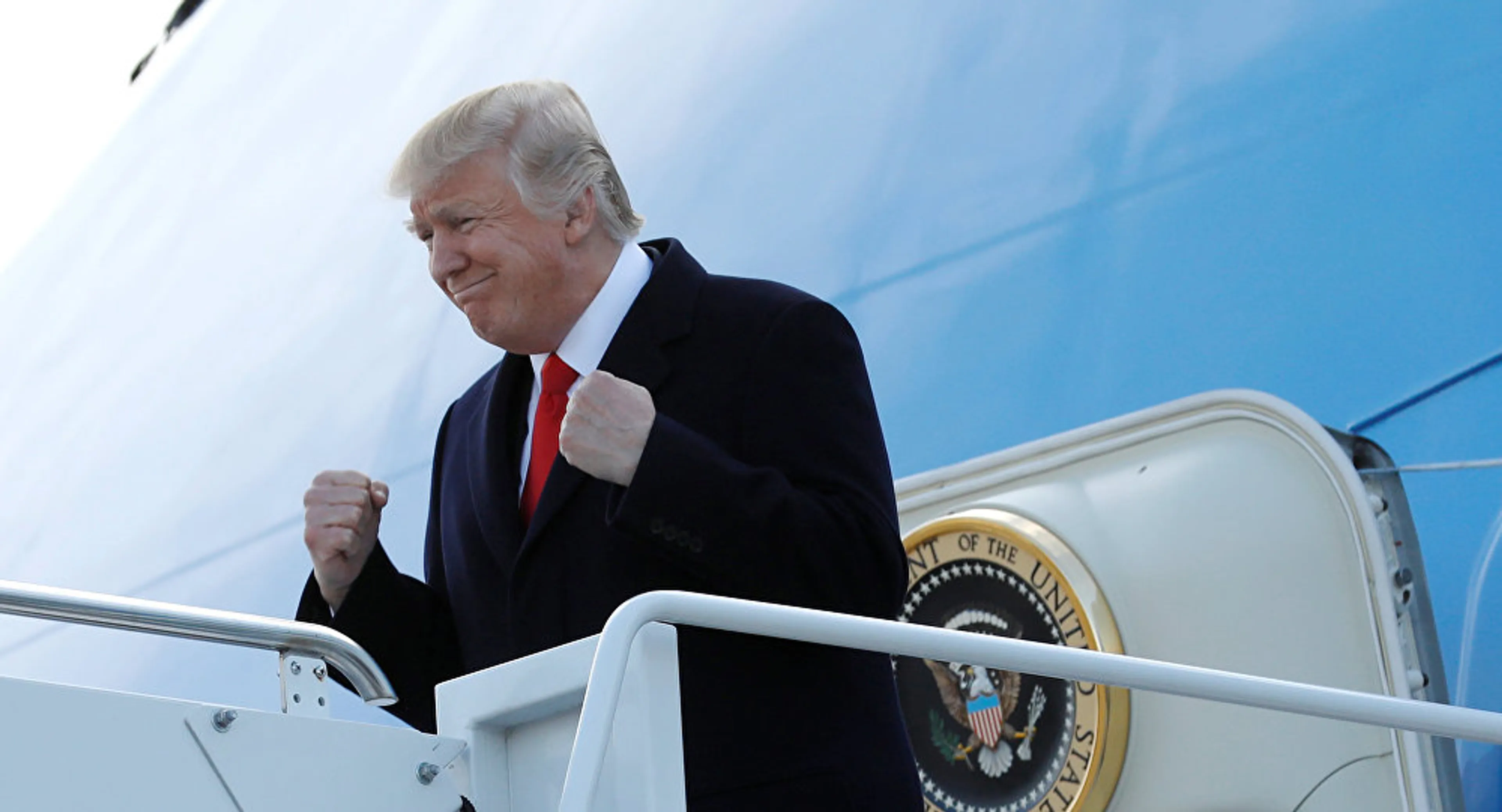 Капитал - Boeing договорился о поставках «борта номер один»