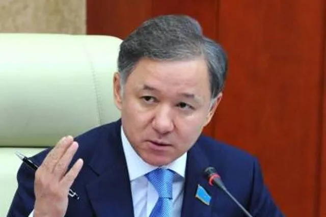 Председатель мажилиса раскритиковал министра Каппарова