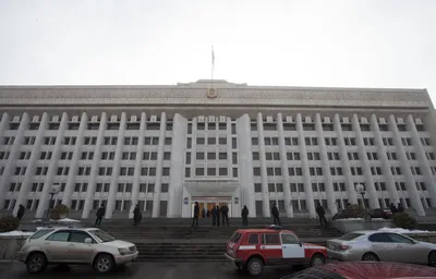 Мужчина, закрывшийся в акимате, имел при себе 23,5 кг тротила