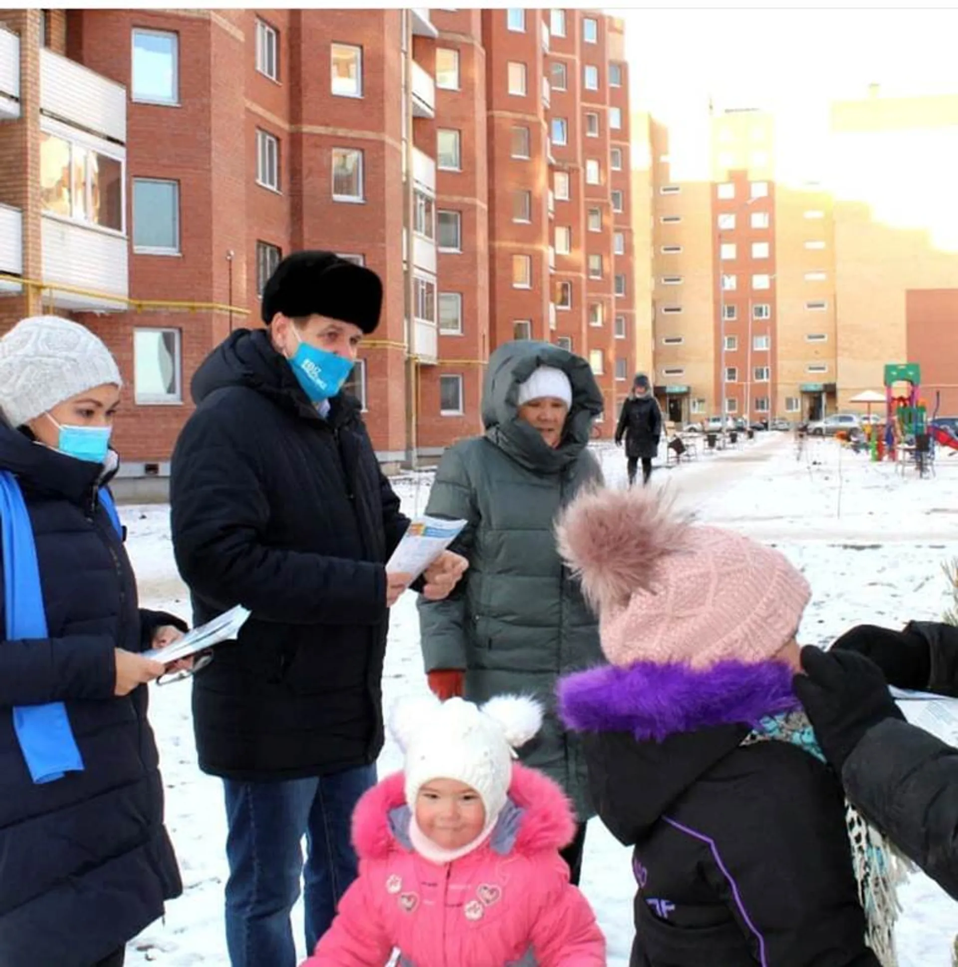 Капитал - Кандидаты в депутаты проводят встречи с жителями Костаная