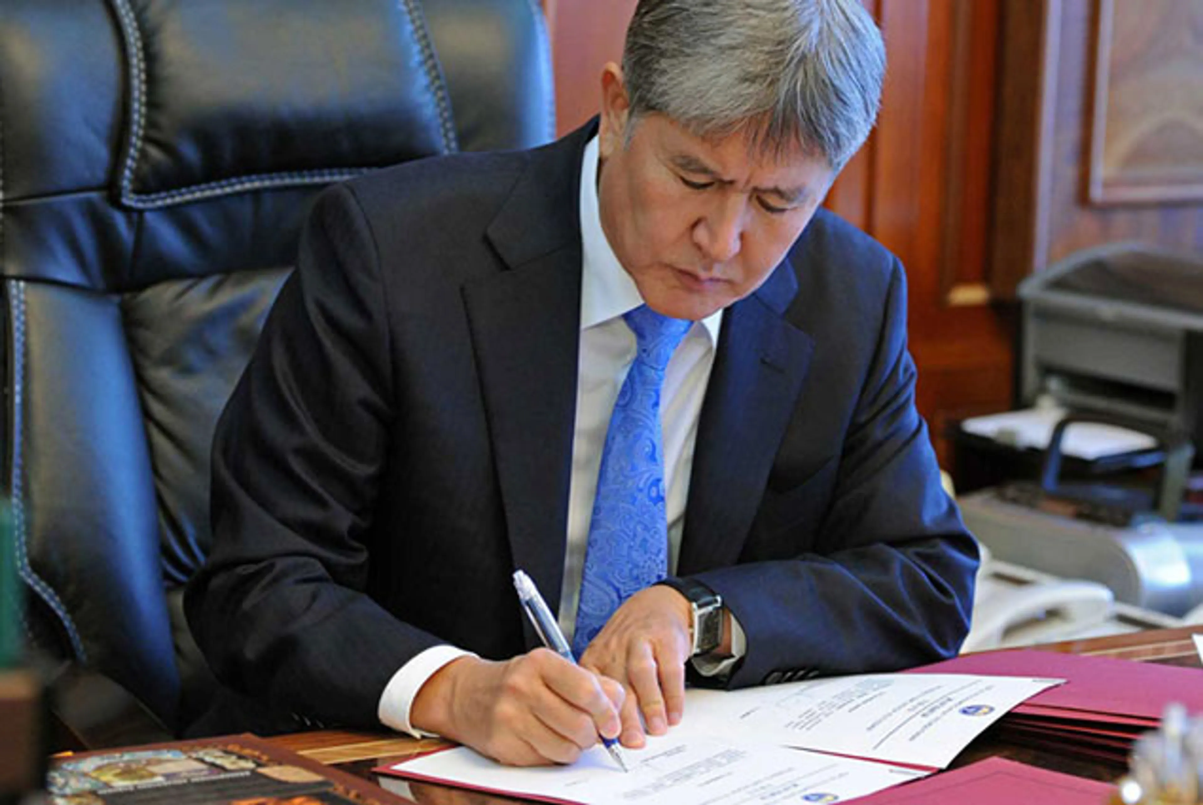 Капитал - Подписан закон о присоединении Кыргызстана к ЕАЭС