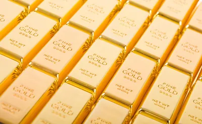 Золото дорожает на фоне ослабления доллара