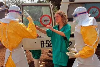 Капитал - От Эбола умерли уже 1013 человек