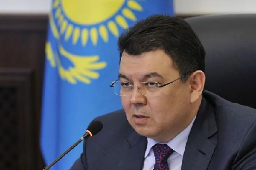 Капитал - Канат Бозумбаев рассказал о ситуации с бензином