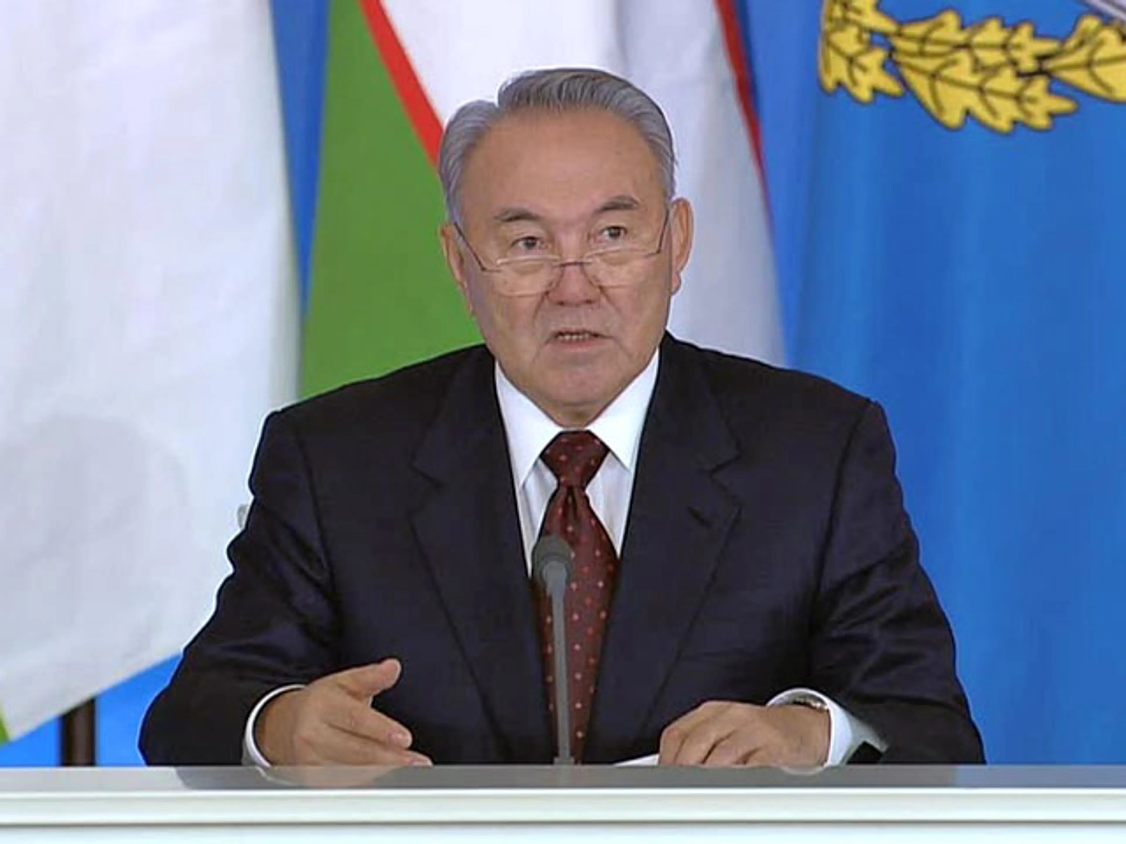 Капитал - Назарбаев отметил нехватку учебных мест в школах