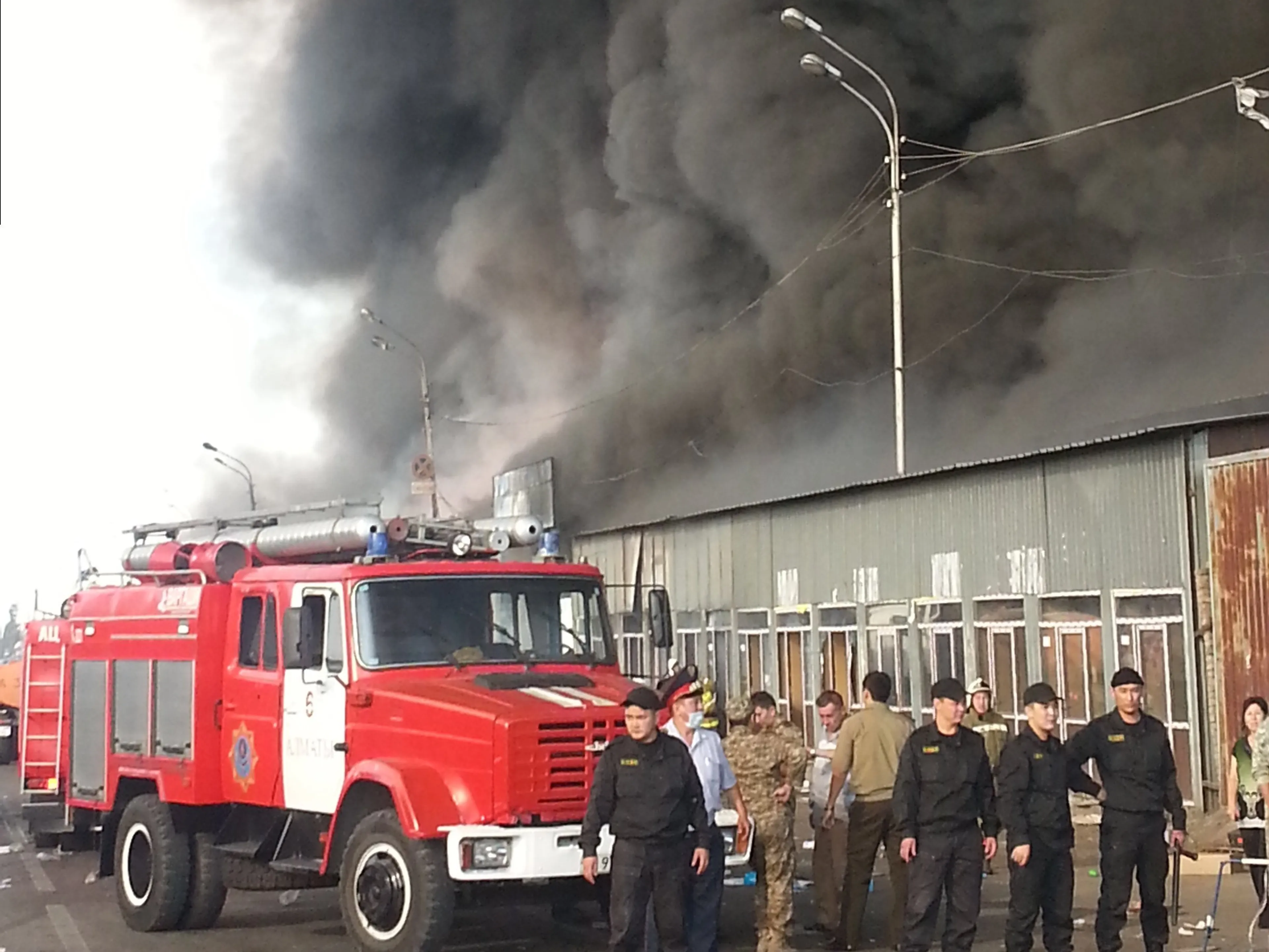 Капитал - В Алматы горит рынок Олжа