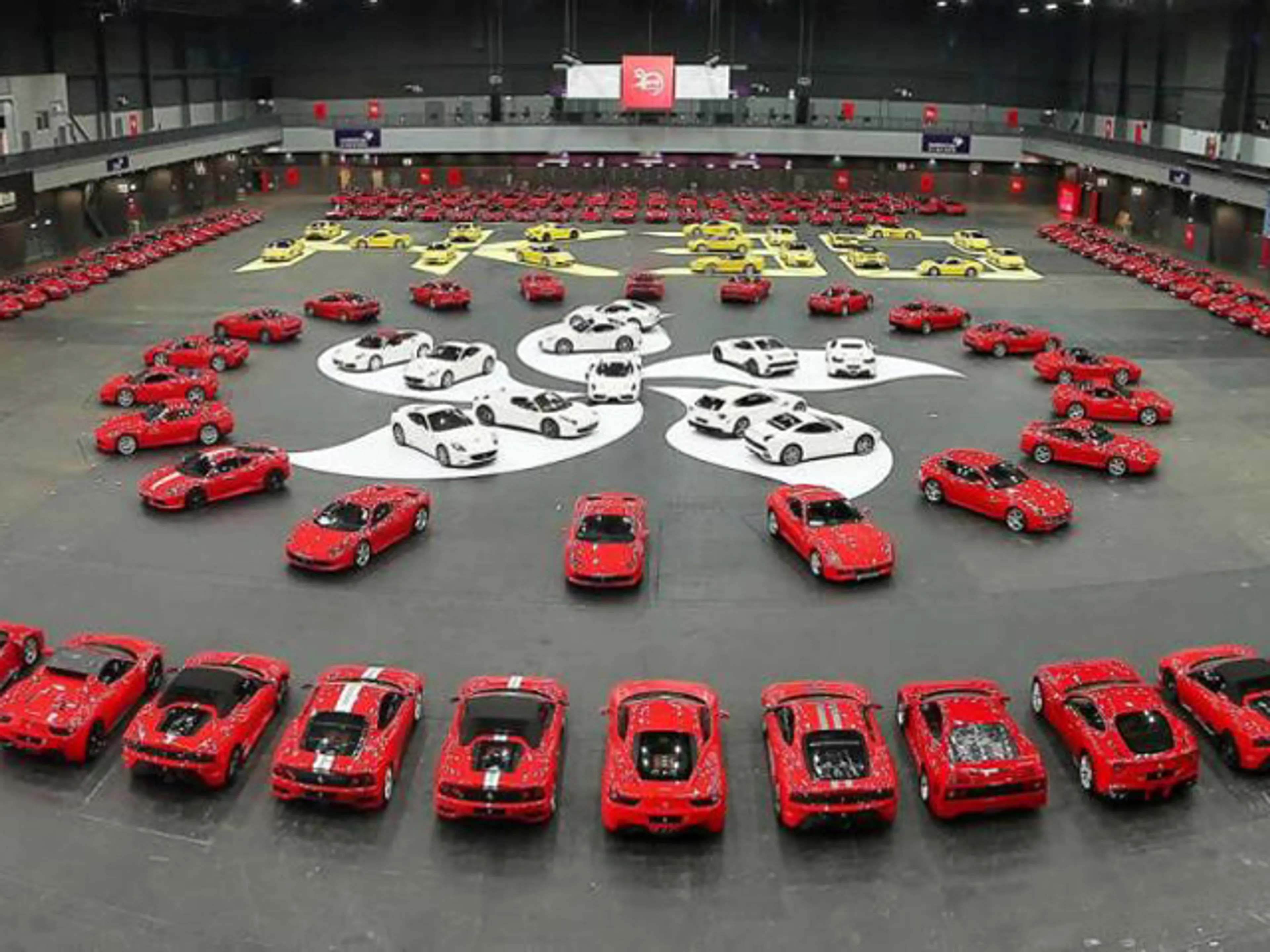 Капитал - Флешмоб от Ferrari