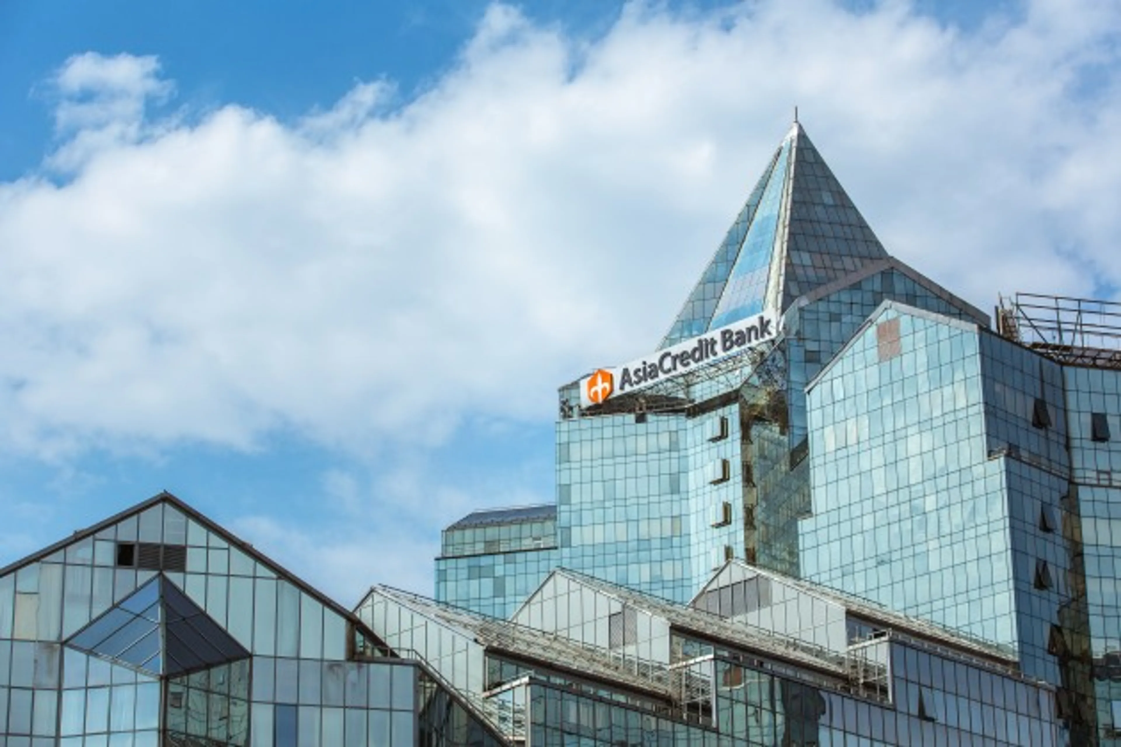 Капитал - В AsiaCredit Bank объяснили задержку платежей