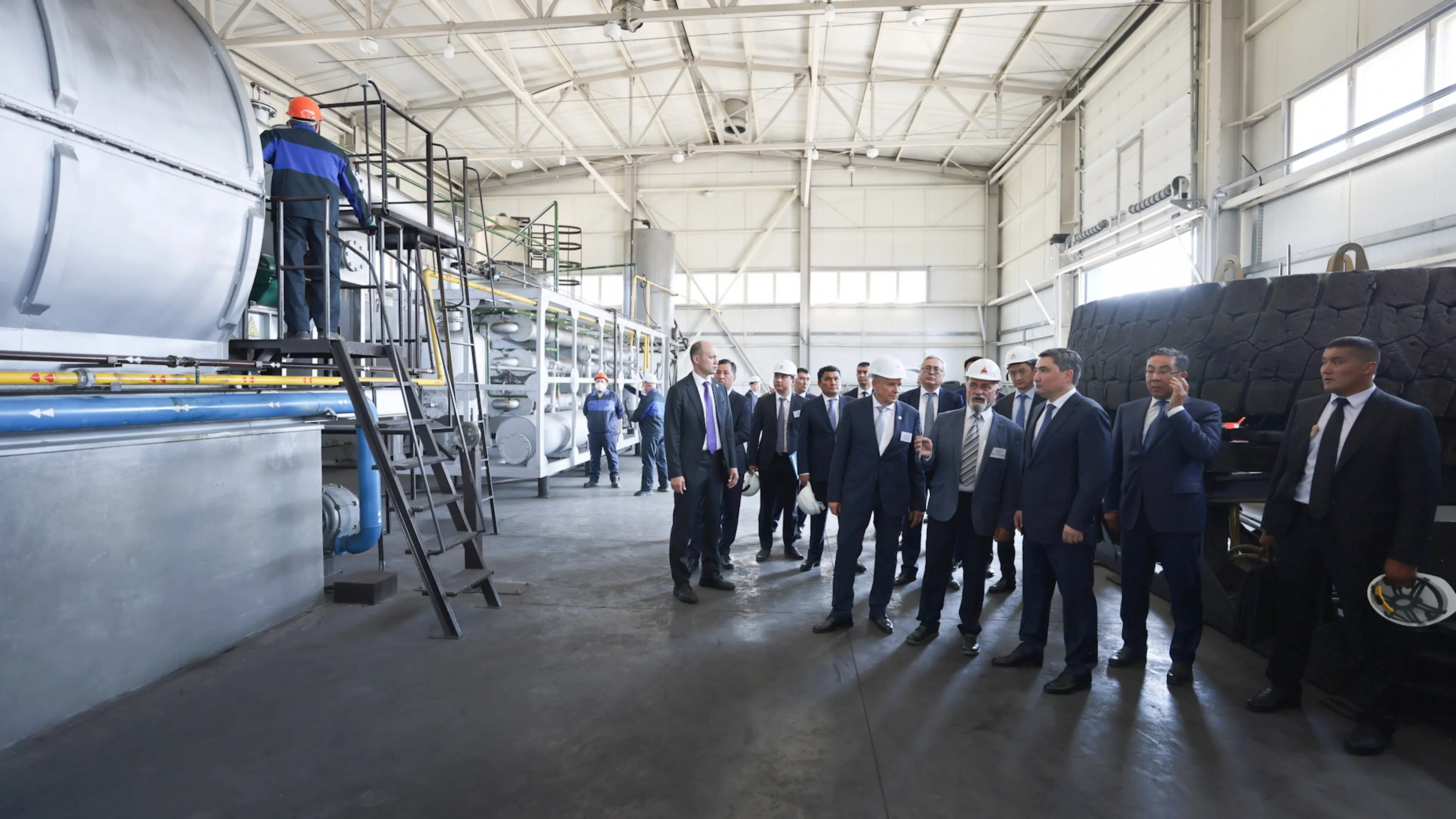 Капитал - В Казахстане планируют запустить полный цикл утилизации и переработки автошин