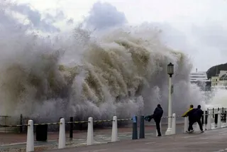 Капитал - В Японии из-за тайфуна объявлена эвакуация