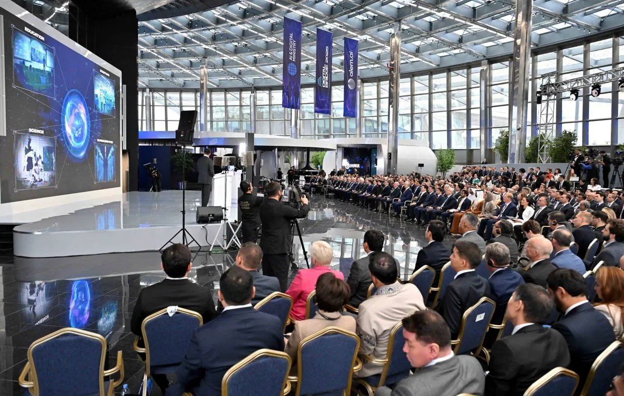 Президент предложил переименовать форум Digital Bridge в AI Bridge