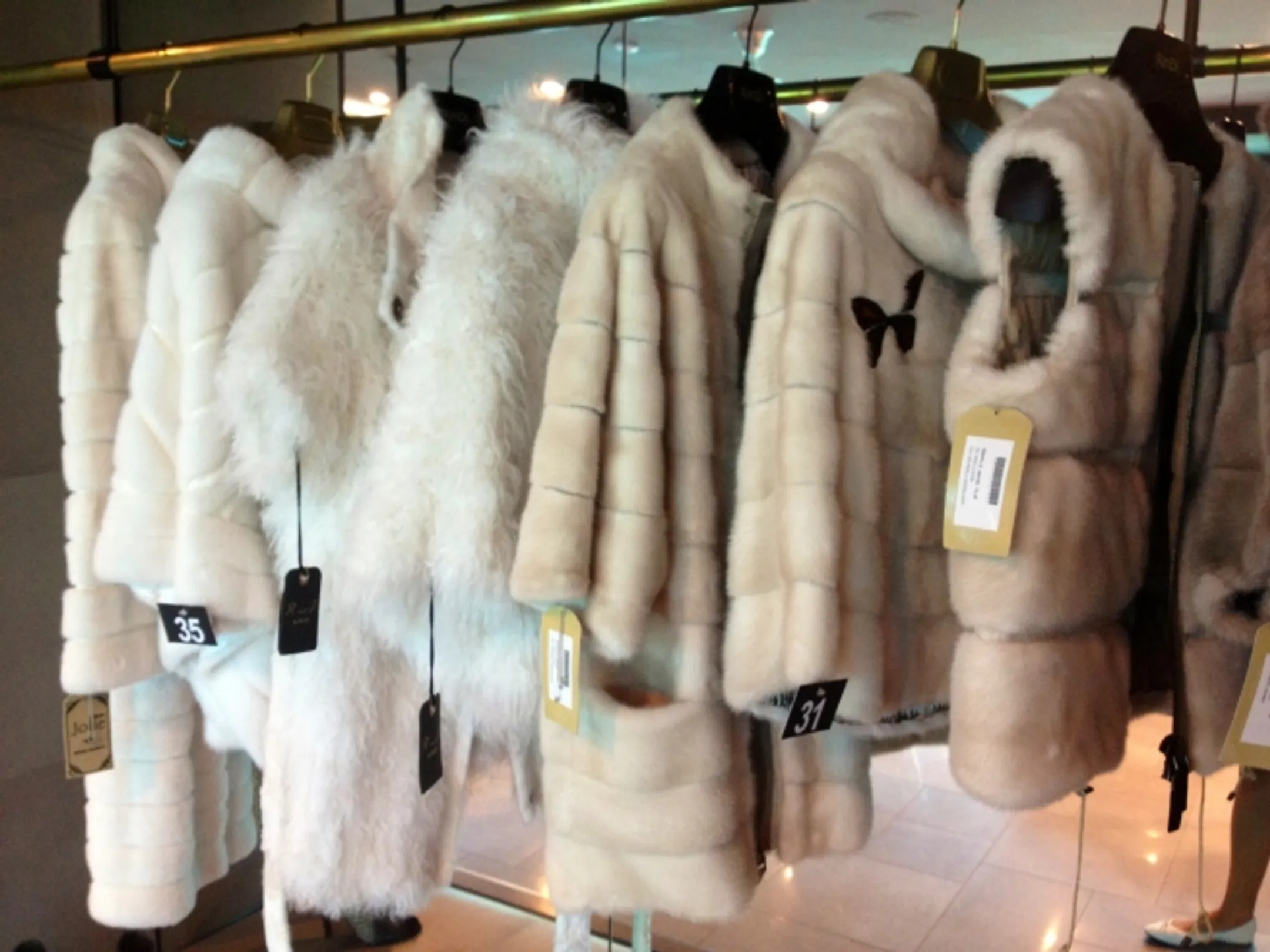 В Казахстане будут маркировать меховые изделия - Image Kapital.kz