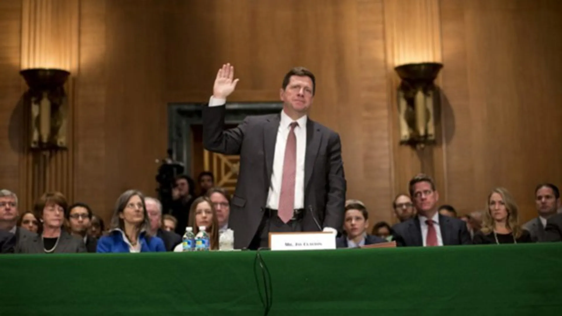 Капитал - Контролировать Уолл-стрит будет Джей Клейтон