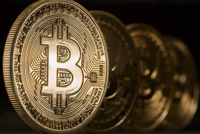 В РФ биткоины приравняли к финансовой пирамиде