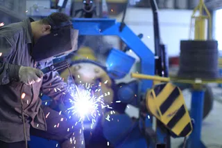 Капитал - Обрабатывающая промышленность удерживается на грани рентабельности