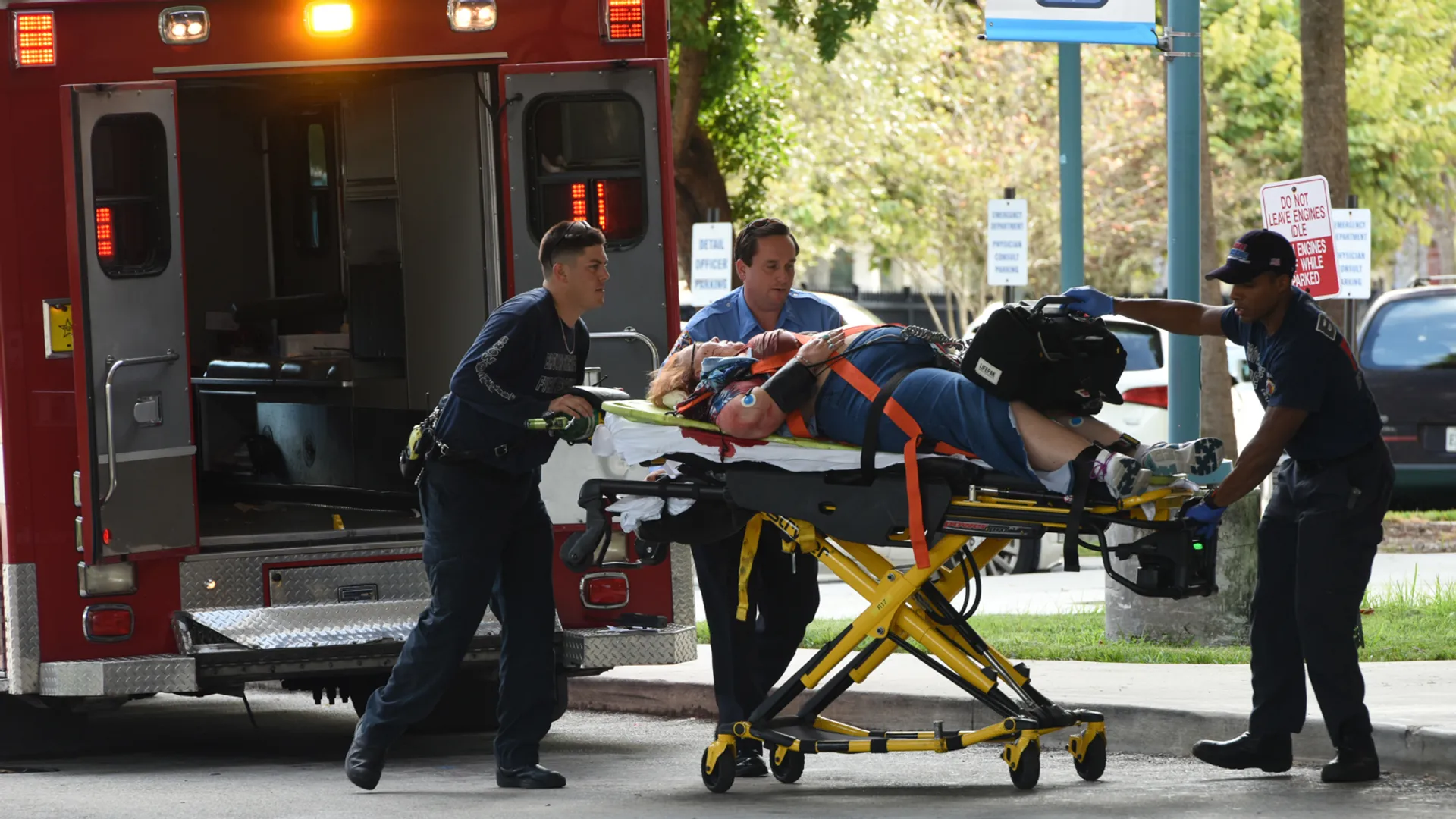 Капитал - Стрельба в школе во Флориде: 17 человек погибли