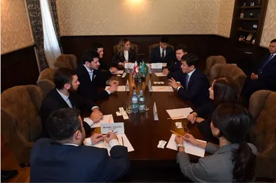 Бауыржан Байбек и Каха Каладзе укрепляют сотрудничество