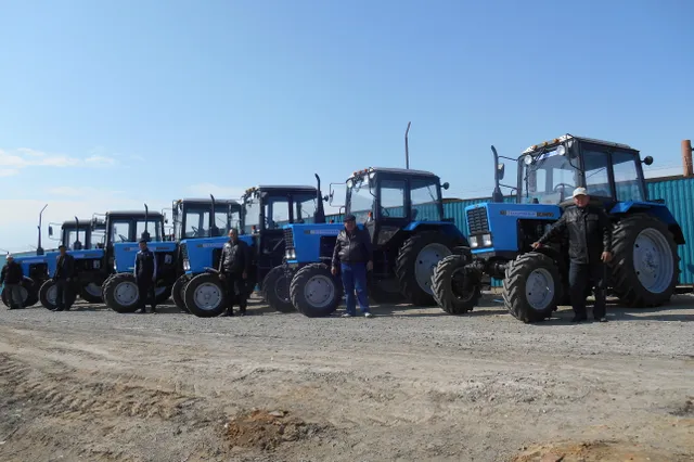 Для аграриев закупят 400 казахстанских тракторов