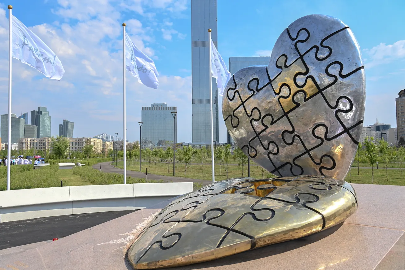 Президент предложил ввести звание «Заслуженный врач РК» - фото kapital.kz