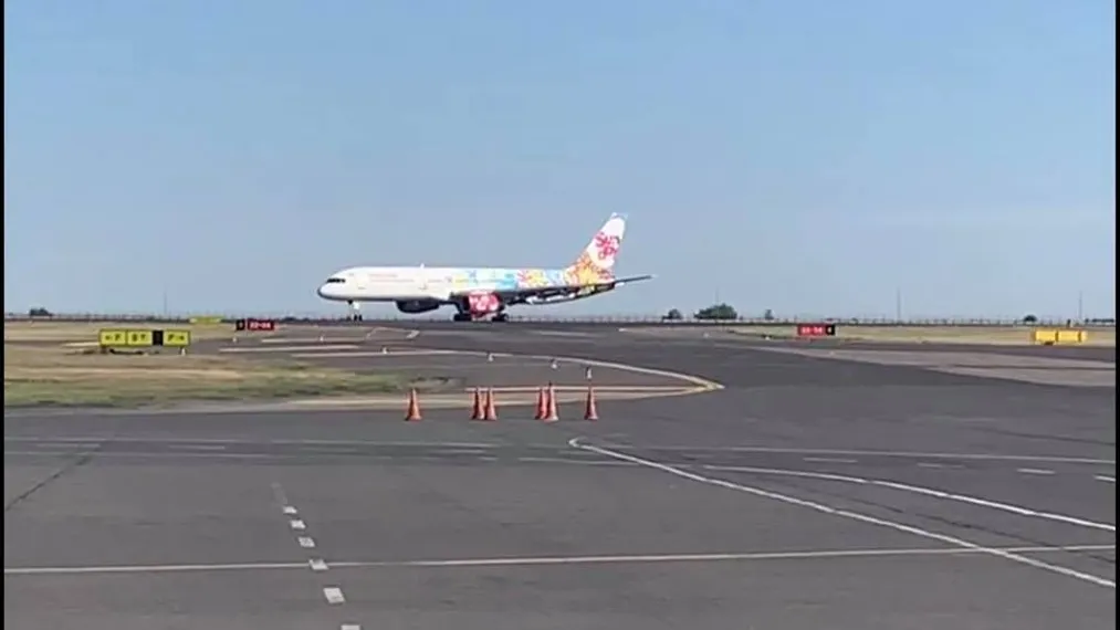 Капитал - Самолет Scat совершил экстренную посадку