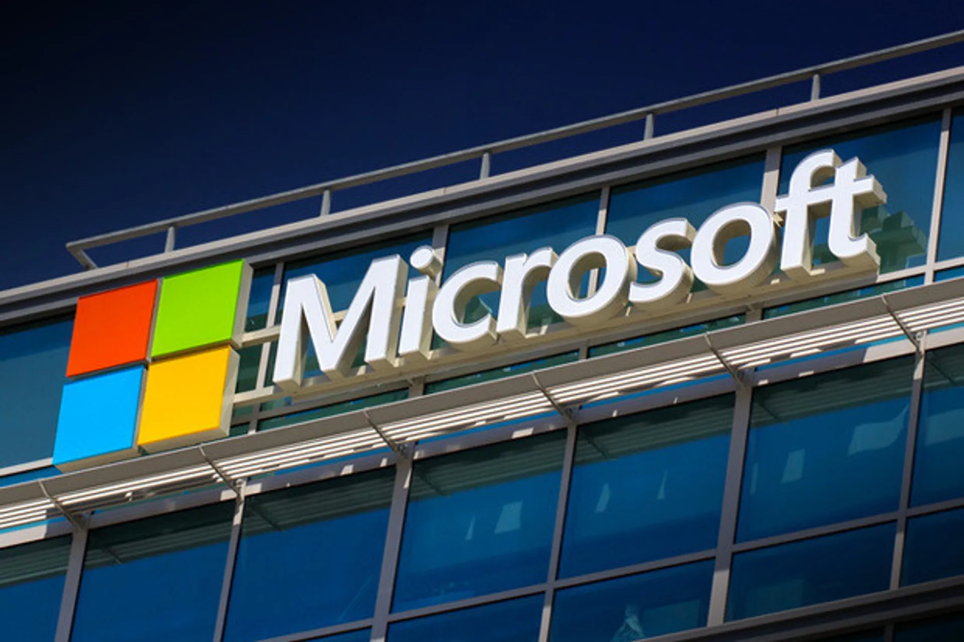 Капитал - Еврокомиссия позволит Microsoft купить LinkedIn в обмен на уступки