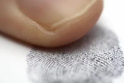 Для шенгенской визы теперь нужны отпечатки пальцев