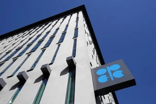 Капитал - Соглашение России и ОПЕК значительно не повлияет на рынок нефти