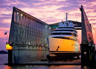 Капитал - Президент ОАЭ превзошел Абрамовича по длине яхты