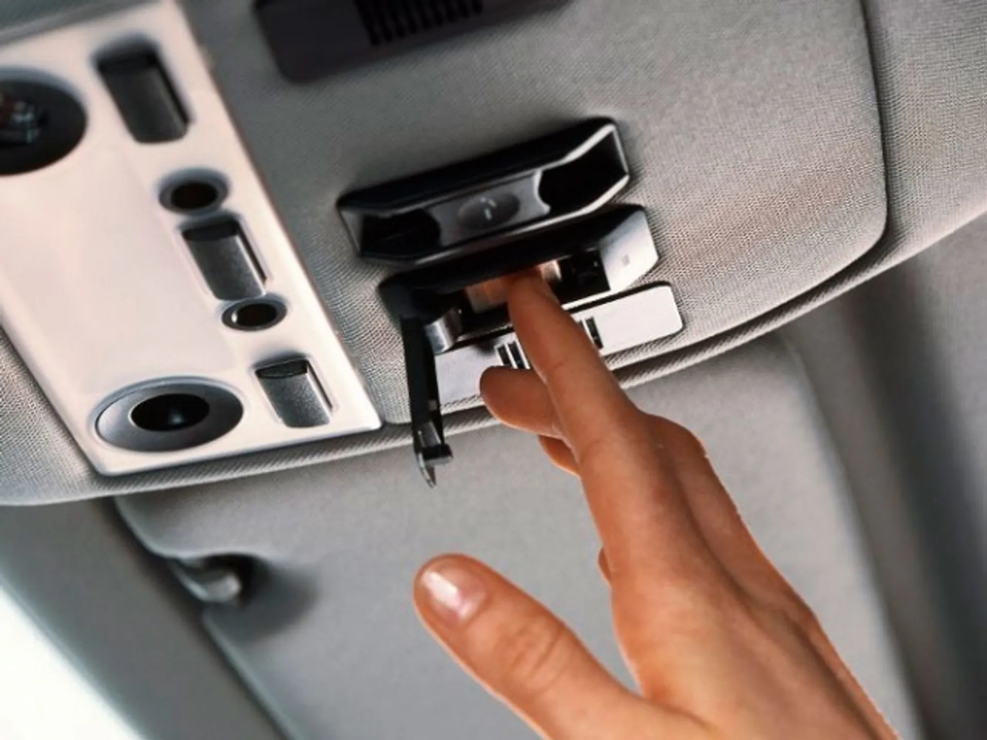 Капитал - Новые препоны созданы импортным автомобилям в ТС