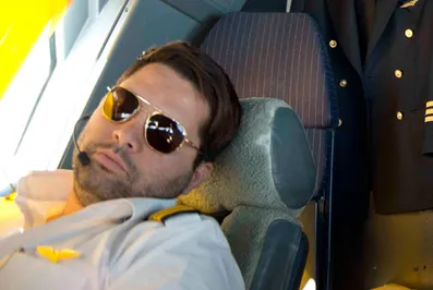 Два британских пилота самолета уснули за штурвалом