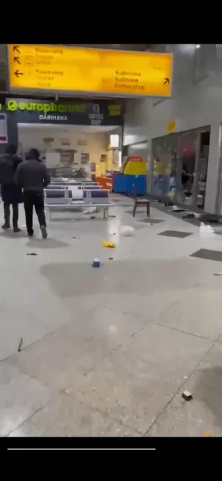 Капитал - В Алматы был захвачен аэропорт