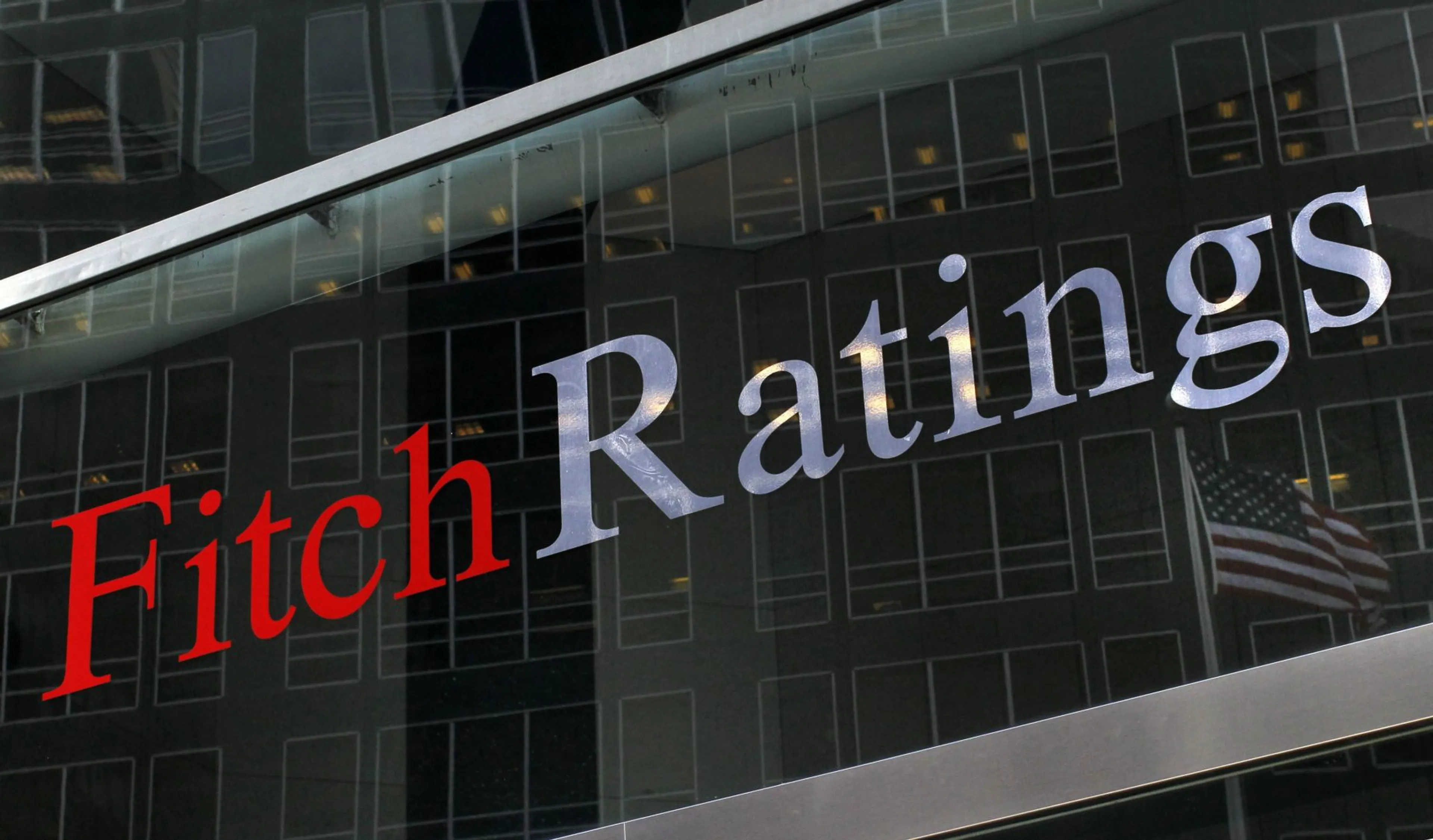 Капитал - Fitch подтвердило кредитный рейтинг России на ступень выше «мусорного»
