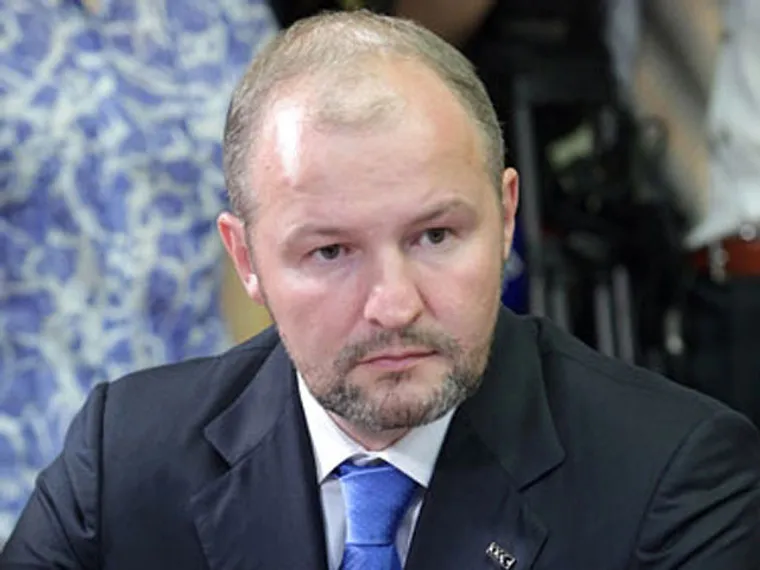 Капитал - Роман Троценко заинтересовался покупкой аэропортов в Казахстане и Кыргызстане