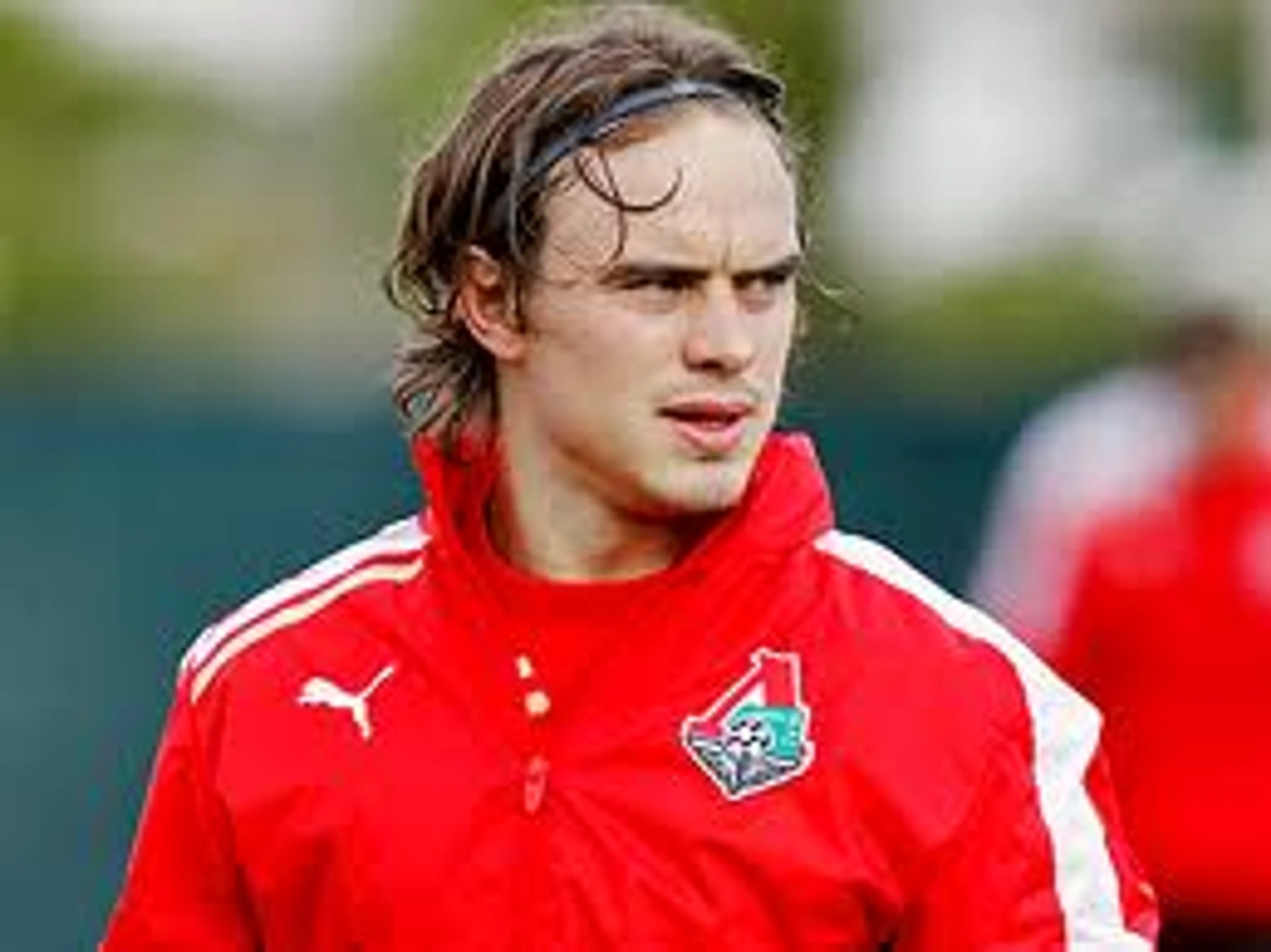 Капитал - Защитник «Анжи» Андрей Ещенко выбыл на полгода