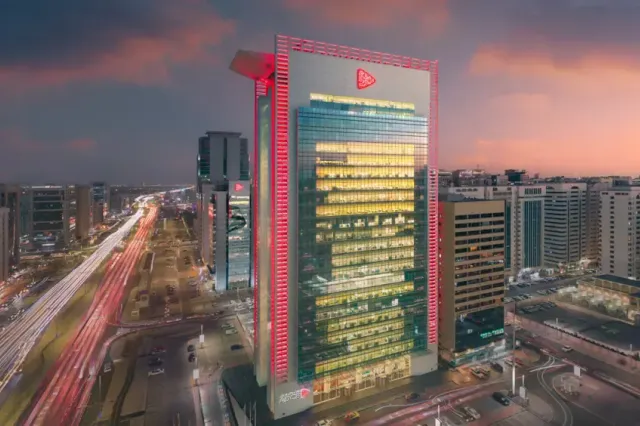 Фото: adcb.com