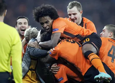 Интрига закручивается