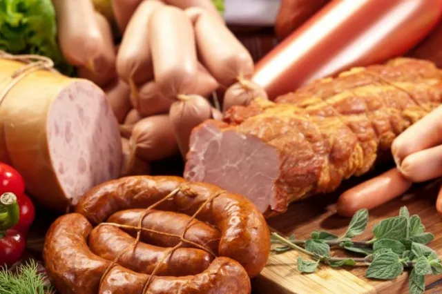 Из магазинов изъяли 1,5 тонны некачественной продукции