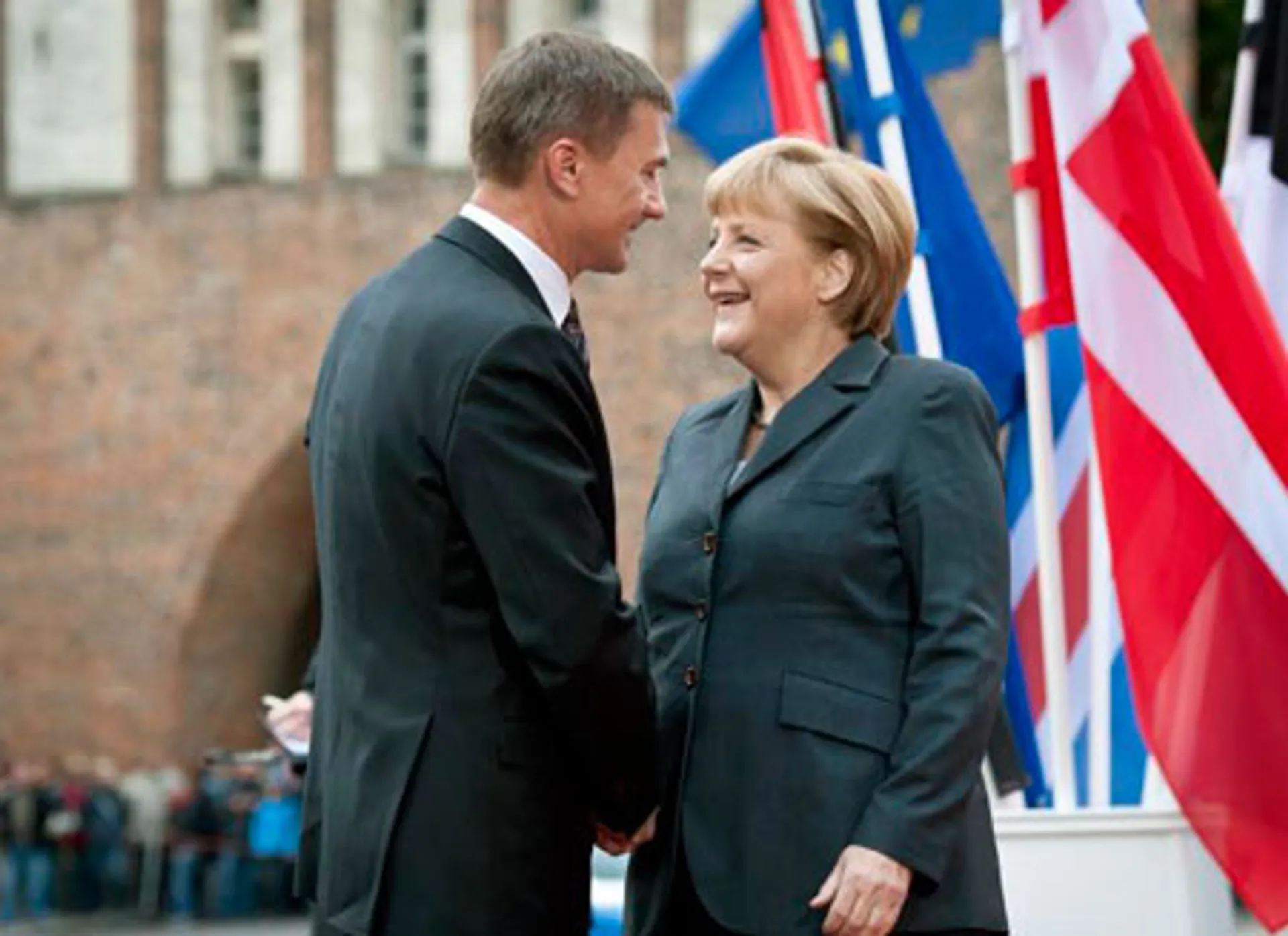 Капитал - Только 2 страны ЕС сумели сократить долги