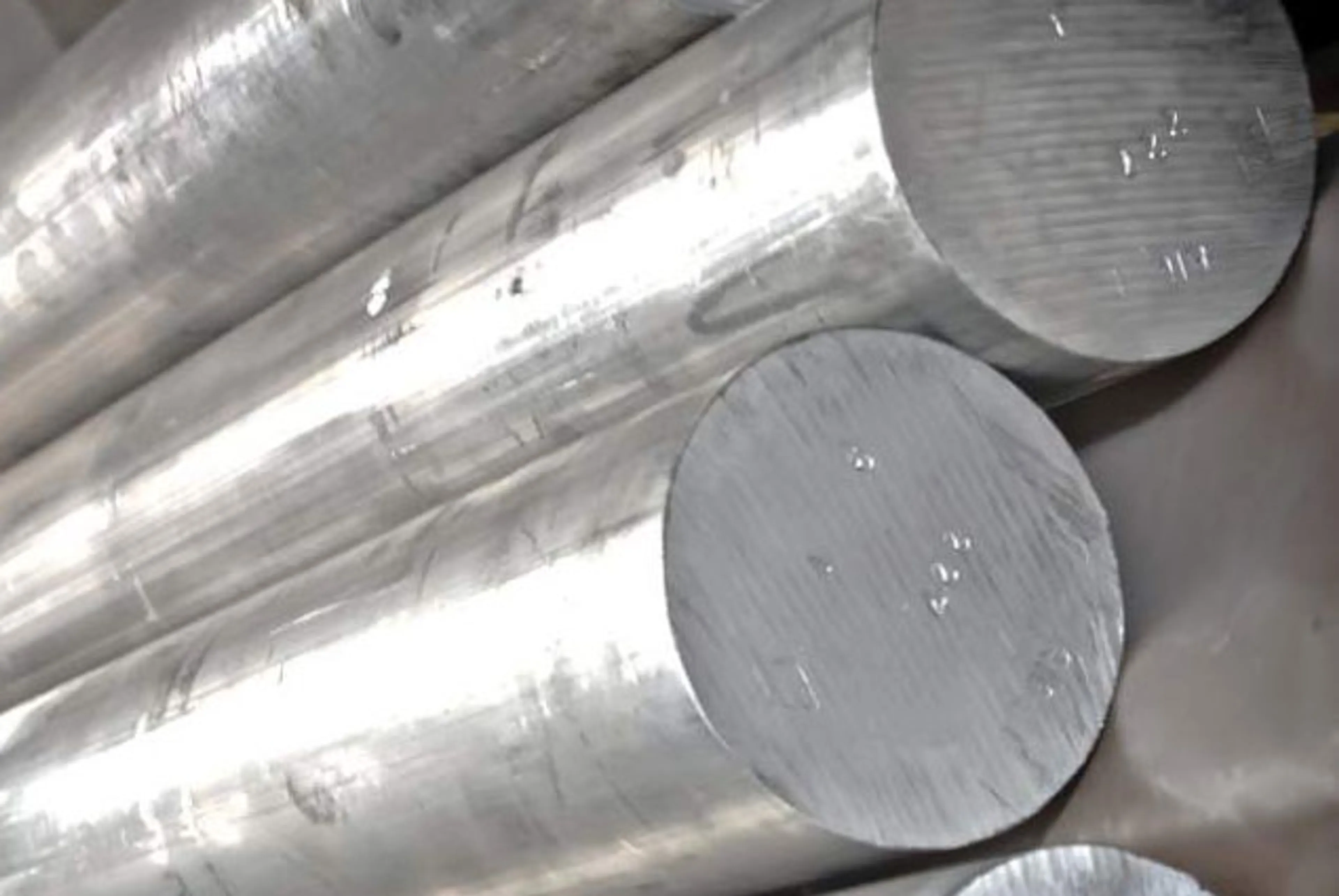 Капитал - Алюминий продолжает дешеветь