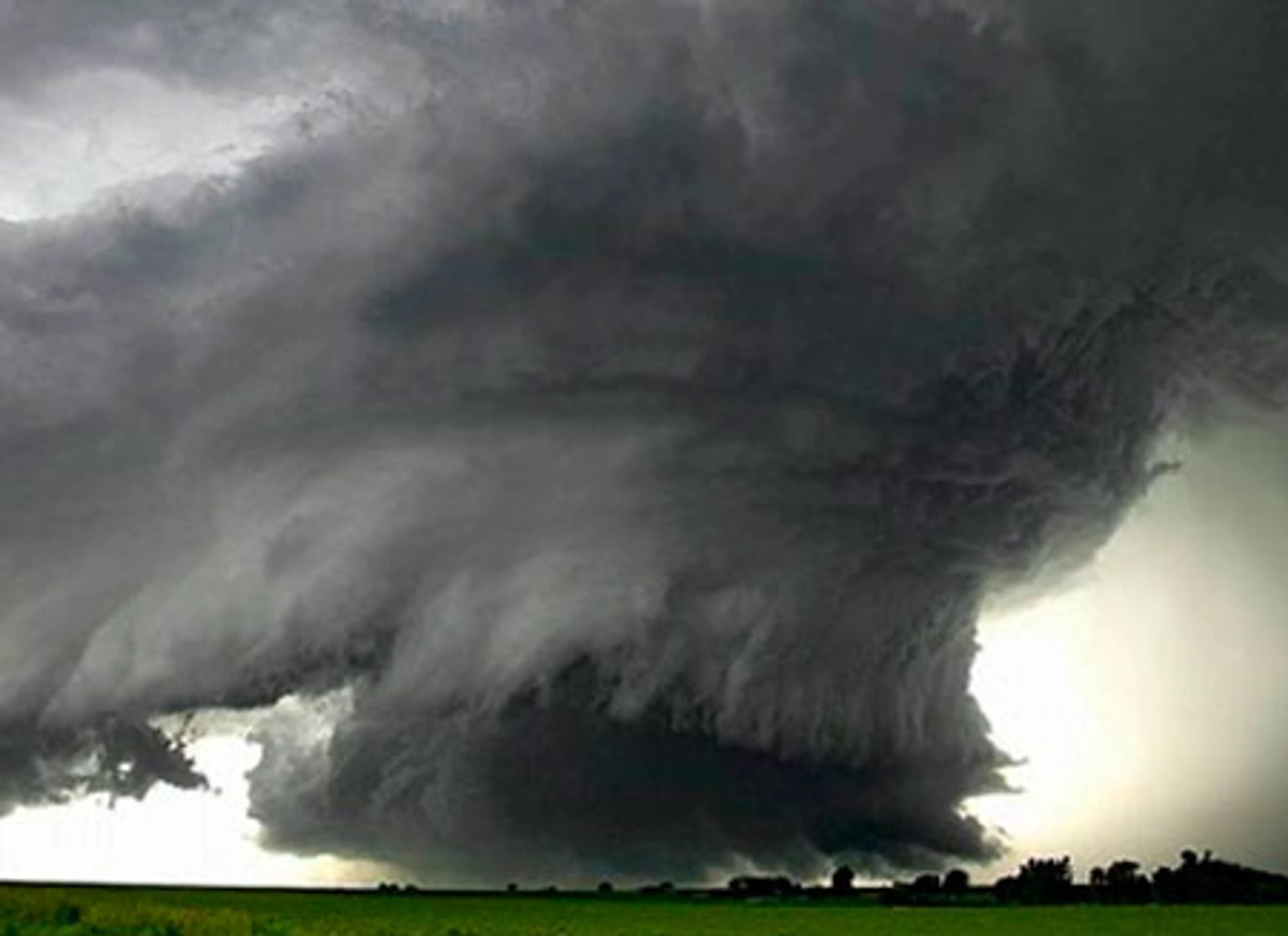 Капитал - 20 торнадо обрушились на США