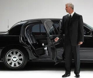 Опрос: У начальства должны быть привилегии