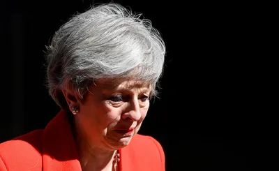 Тереза Мэй официально ушла в отставку