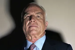 Капитал - Маккейн высказался о применении запрещенного оружия в Украине