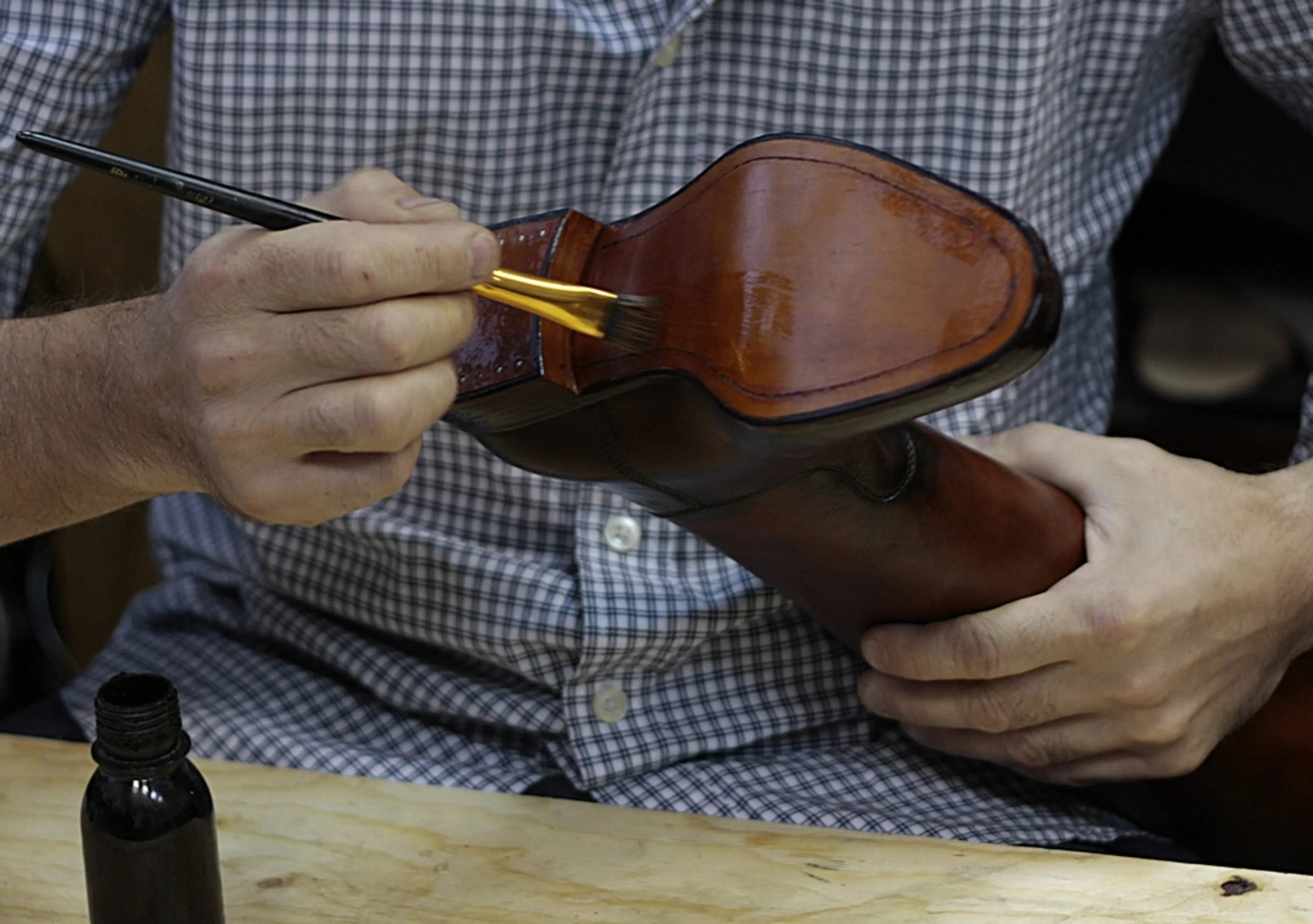 Капитал - Обувной рынок РК: от деревянных башмаков до хрустальных туфель