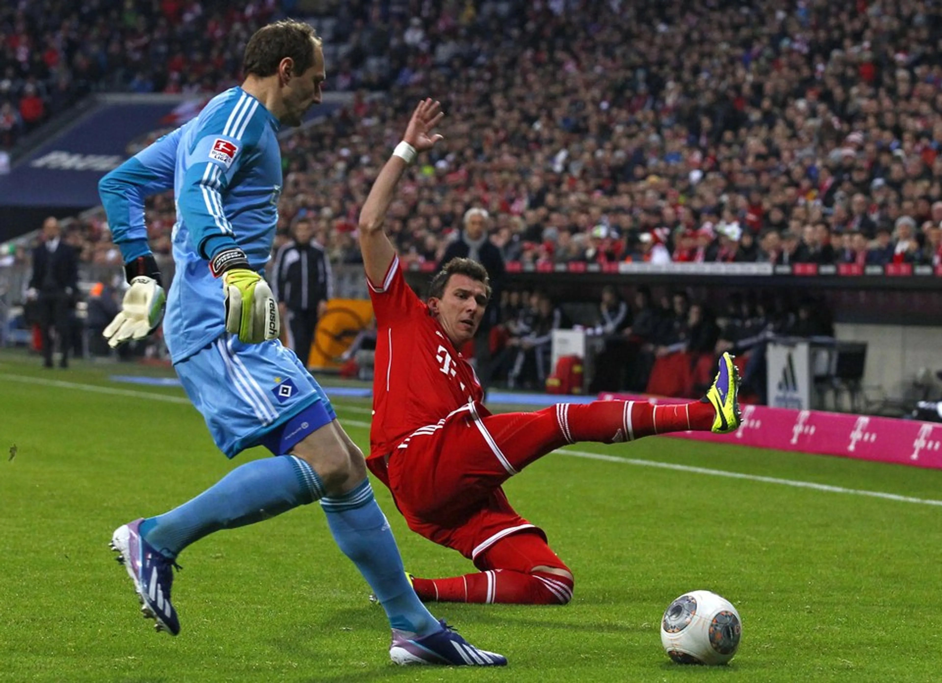 Капитал - В европейских первенствах прошли матчи очередных туров