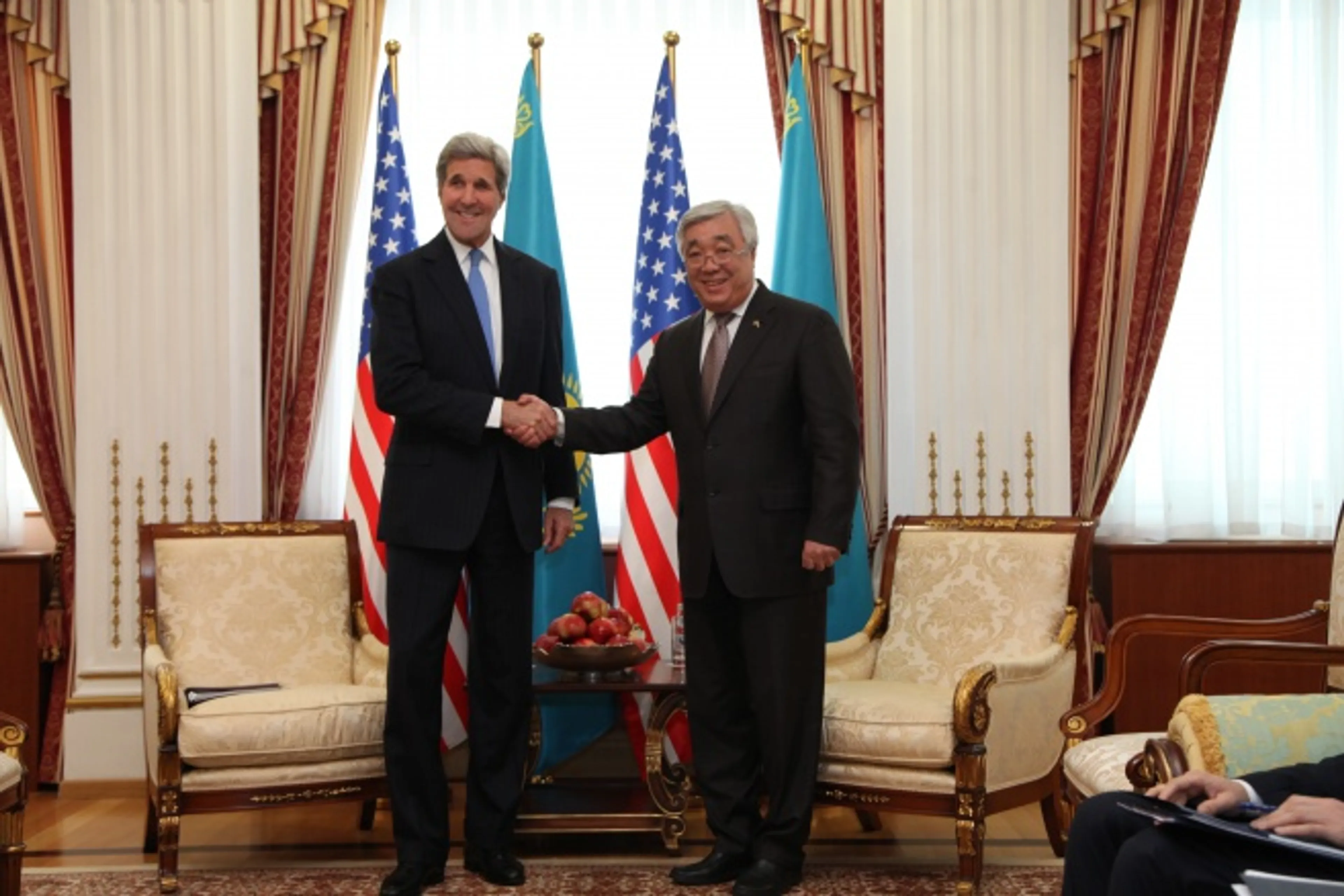 Капитал - США высоко оценили инвестиции РК в улучшение региональной связанности