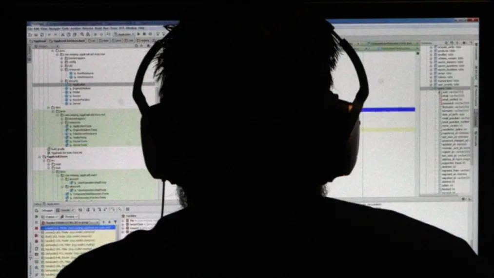 Капитал - В одном из торговых домов Алматы продавали «прослушки»