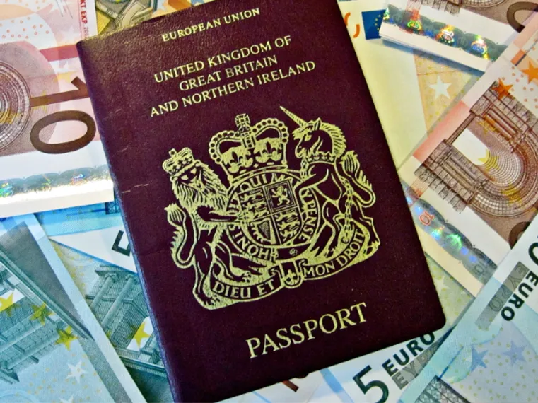 Капитал - «Золотую визу» Великобритании получили почти 300 казахстанцев