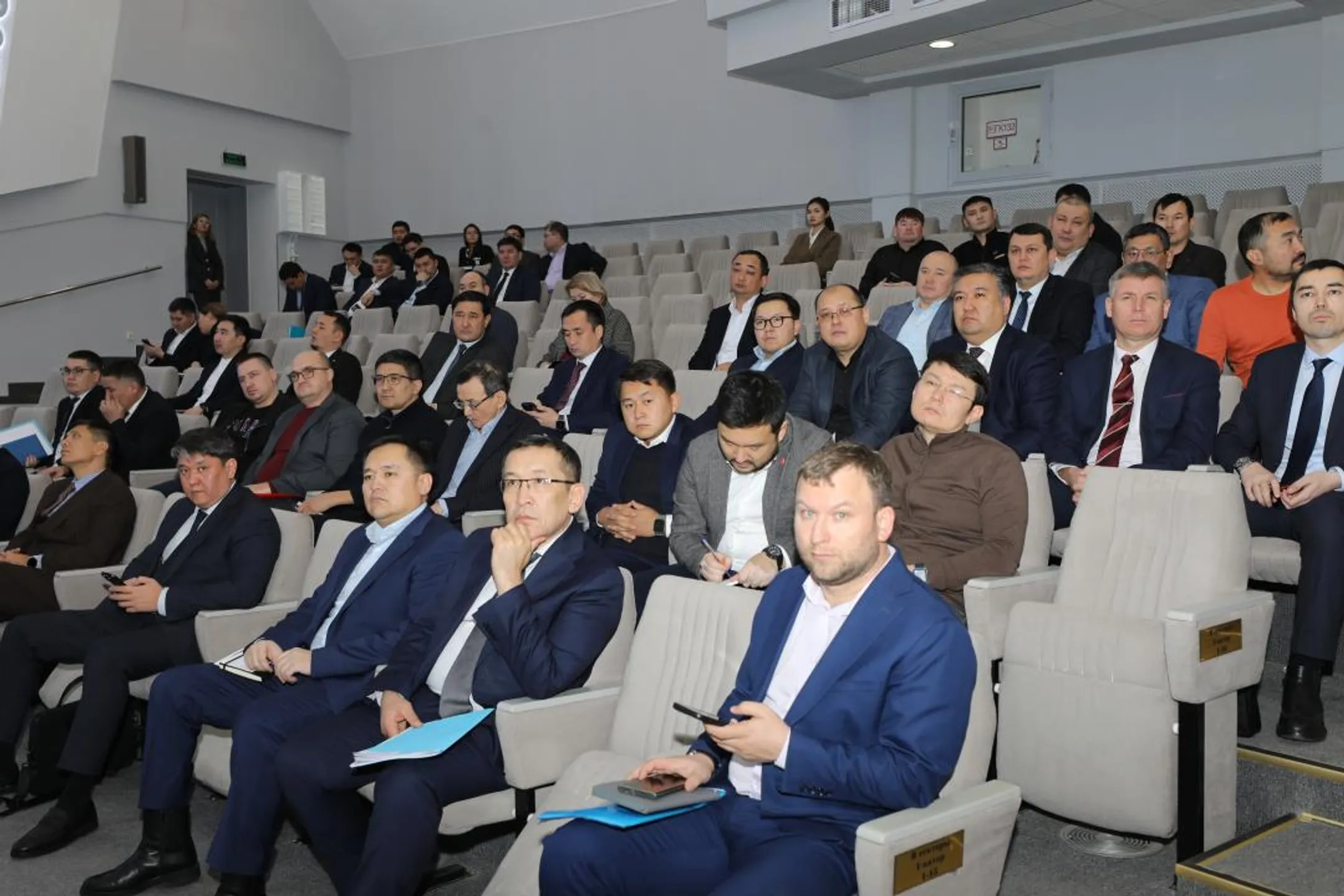 Такси-агрегаторы стимулируют водителей к переработкам - Минтранспорта - Image Kapital.kz